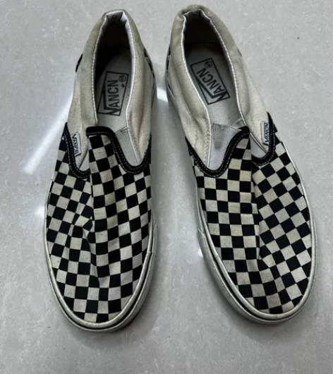 万斯最经典款棋盘格便宜出42码 41脚也可...