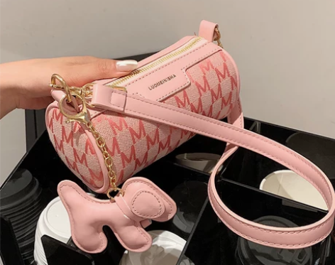 优尚 女士包后 购买三件以上免费送 感兴趣的话点“我想要”和...