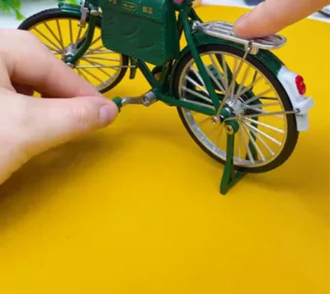 【清仓5.8元包邮】自行车模型拼装手动di...