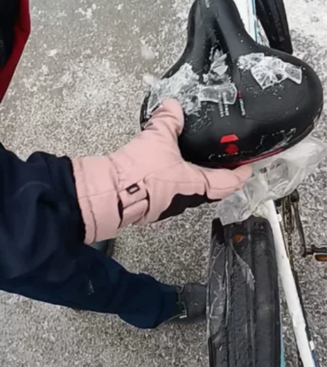 折叠自行车一辆，公司内代步用，位于青岛董家...