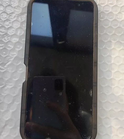 青春版小米11手机有八九成新，没有破损，正...