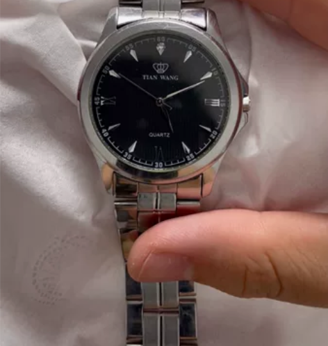 天王石英手表，走时精准。 原装正品，镜面无...