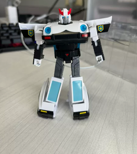 钢铁变形 小比例警车+蓝霹雳套装，不单出。...