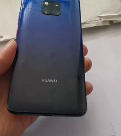 1、华为mate20pro 屏下指纹版，8...