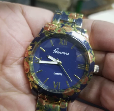 刚收的一块石英手表 品如图走时准确看好拍拍...