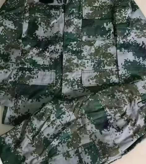 二手夏季迷彩服，工作服，二手七八成新，衣服...