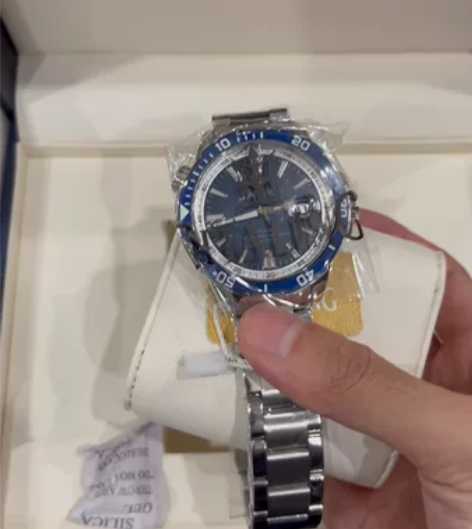 迪塔手表，国际退回快递，客人没取货。全新未...