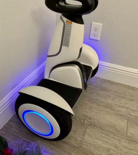 急出小米9号Plus平衡车，全新，官网三千...