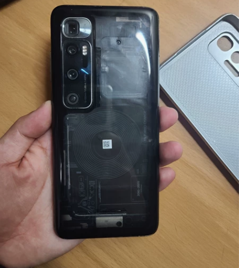 小米10ultra 8+256，边框有2处...