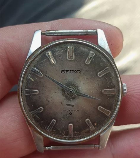 今天新收。日本精工手表一块。应该是一块老手...