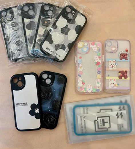 iPhone13手机壳硅胶软壳复古黑色爱心...