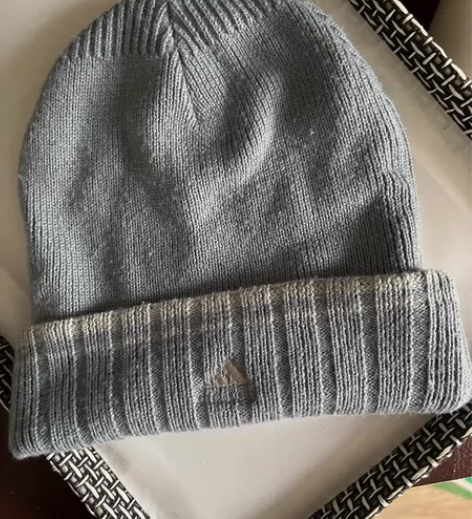 adidas 正品 棉帽 风雪帽 成色如图...