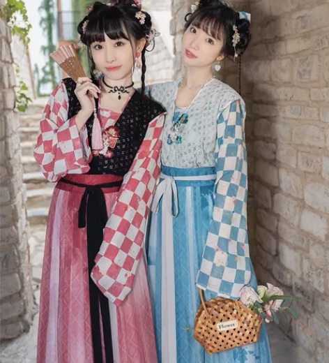 十三余小豆蔻儿[兔莓茶会]日常出街唐背子圆...