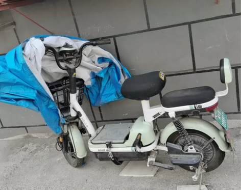 哈啰棒途智能电动车，不骑了，卖，电池十一月...