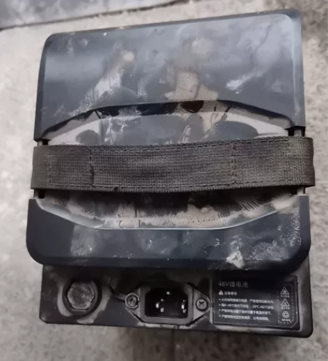 出自用的雅迪电动车的电池,容量为48V,还...