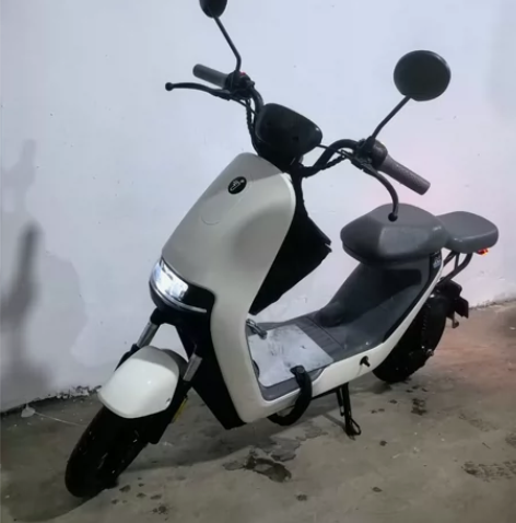 二手电动车，大车小车都有。价格几百到一两千...