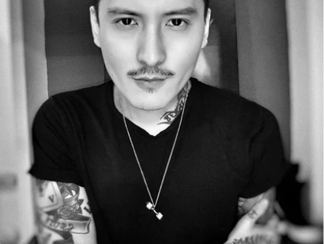 ?欧美潮牌男女情侣运动健身举重吊坠杠铃哑铃...