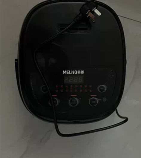 八成新，智能小型2个人全自动 100块自提...