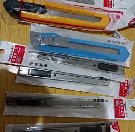 签字笔，美工刀，剪刀全新齐心，得力，晨光，...