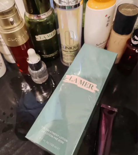 海蓝之谜精粹水，没有任何不适感，便宜出了，...