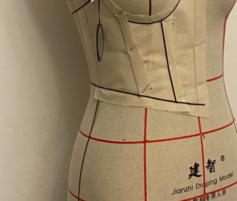 接鱼骨胸衣定制，连衣裙定制。可来图来料 服...