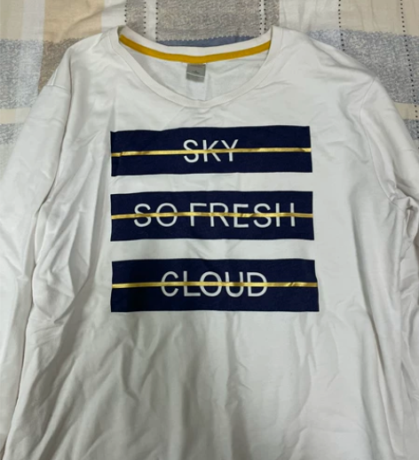 以纯长袖潮流百搭L码 很好看啊 图案也很好...