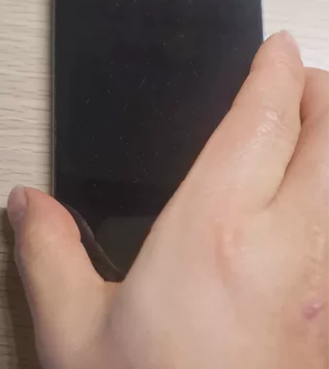 华为麦芒9 6+128 樱雪晴空（原色是绿...