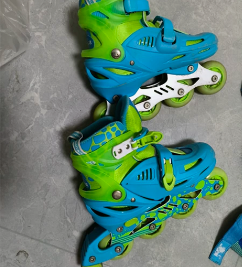 京东自营购美洲狮 L码轮滑鞋，适合34–3...