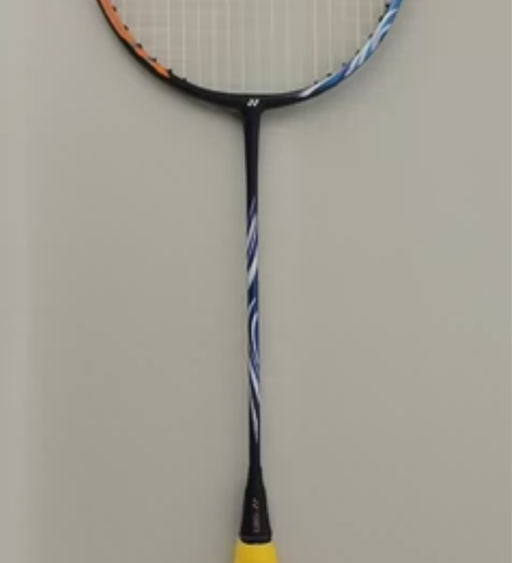 100zz，98新，只有两处较大得瑕疵 感...