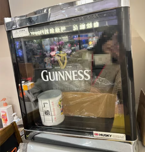 小酒柜#酒柜摆件 感兴趣的话点“我想要”和...