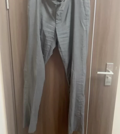 男士薄款灰色西裤,34腰 感兴趣的话点“我...
