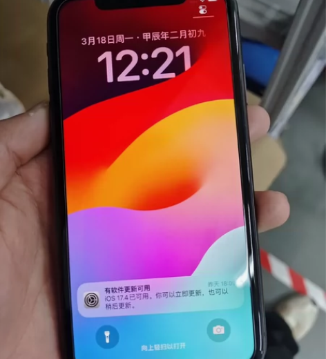 苹果11，黑色128国行，无拆无修全原，电...