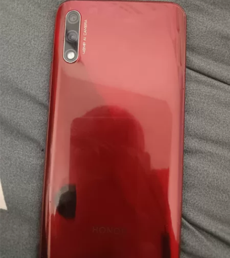 荣耀手机开机如图，触摸没反应，不包功能，可...