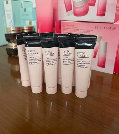 美版 雅诗兰黛沁水隔离妆前乳~ 解救卡粉脱...