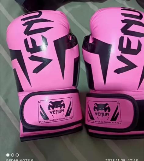 拳馆不干了现出售全新毒液拳击手套,拳击手套...