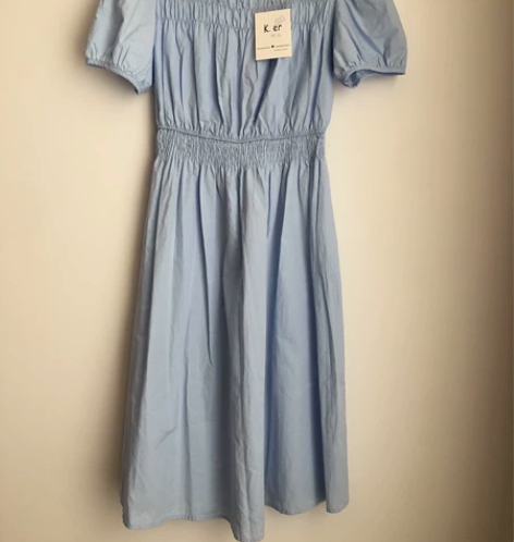 全新浅蓝色连衣裙，纯棉面料，均码，透气不闷...