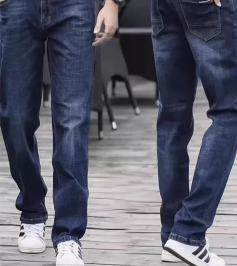 专柜撤回春秋新款牛仔裤男修身小直筒高端男裤...