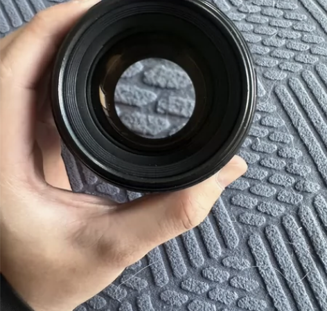 佳能85/1.8，小红点没有了，镜片完美无...