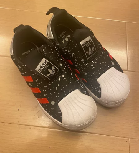 阿迪贝壳头童鞋 31 便宜出 妹妹买来就穿...