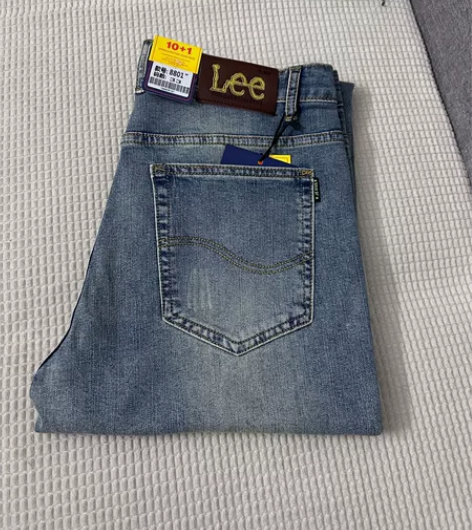 Lee秋冬男士牛仔裤浅蓝色修身直筒版 全新...