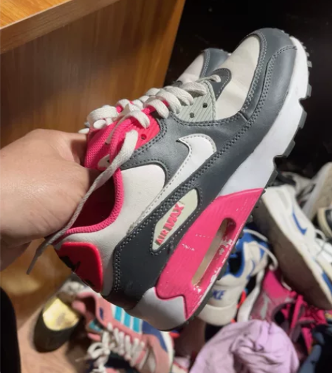 36码耐克气垫运动鞋，成色好 感兴趣的话点...