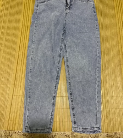 出全新 复古高腰牛仔裤 M码是10元一件 ...