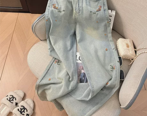 国风刺绣牛仔裤女春秋2024年新款浅色小个...