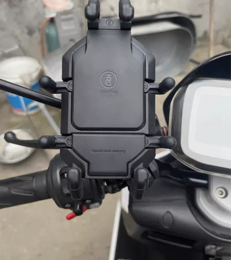 【年底清仓】 全新正品五匹摩托车手机支...