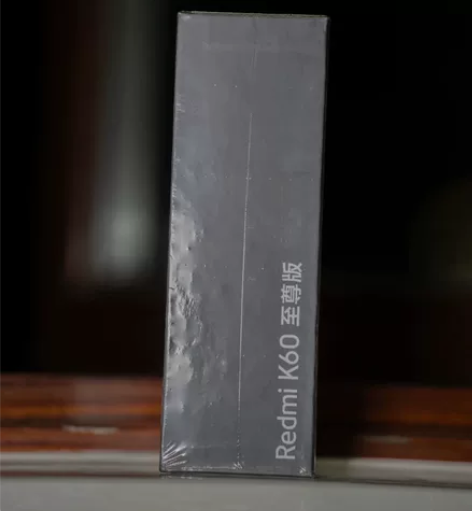 红米k60至尊版16+256白色 京东买的...