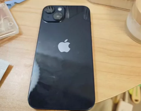 出一台自用iPhone 14 256gb内...