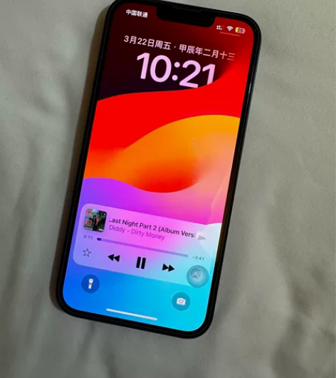 iPhone13 128G 午夜色 嘎巴新...