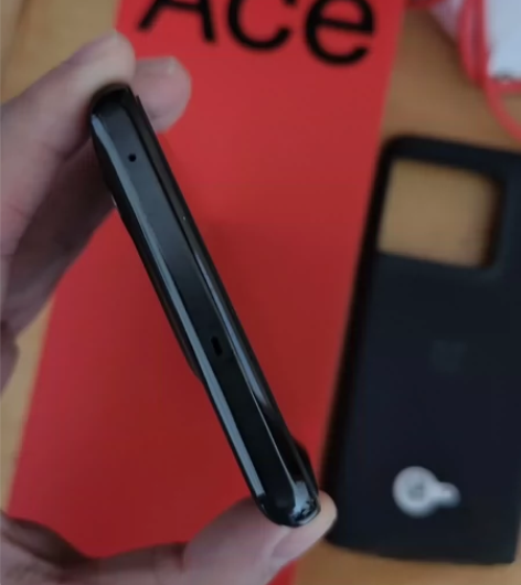 全套在的一加acePro，16+256，外...