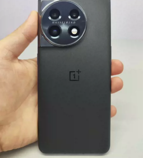 一加 11 IMEI：860***932 ...