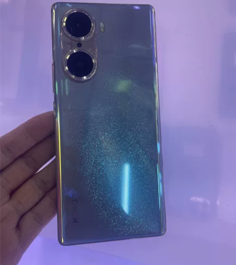 型号：荣耀60 处理器：高通骁龙778配置...